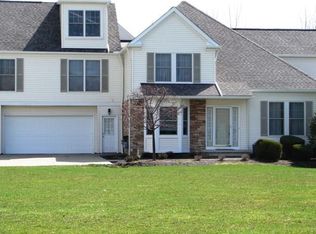 333 E Legend Ct, Highland Heights, OH 44143