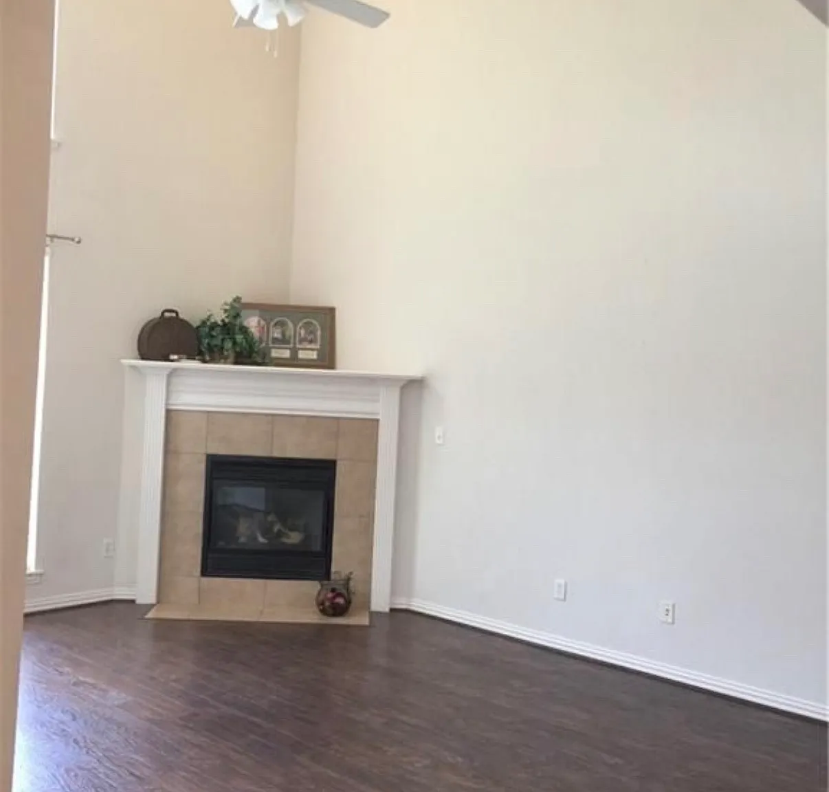 4 bed, 2.5 bath, 2456 sqft, $2,950 — Photo 3