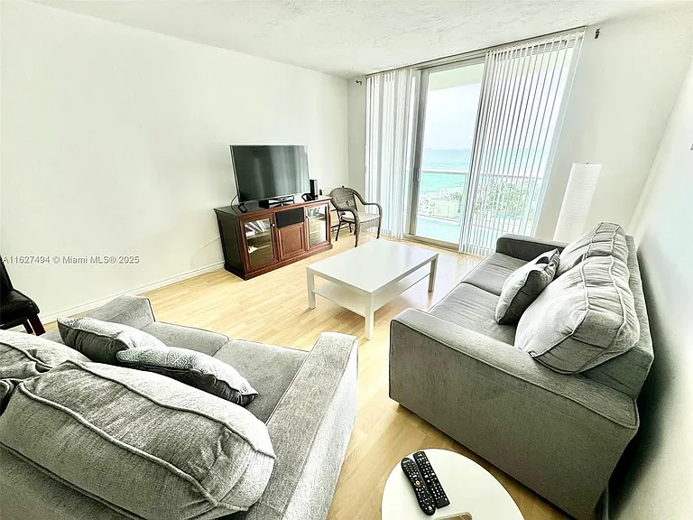 3801 S Ocean Dr #10H — Photo 10