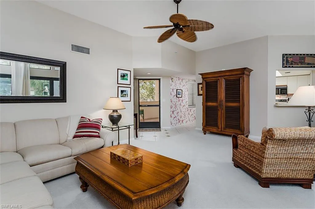 2 bed, 2.0 bath, 1377 sqft, $7,500 — Photo 3