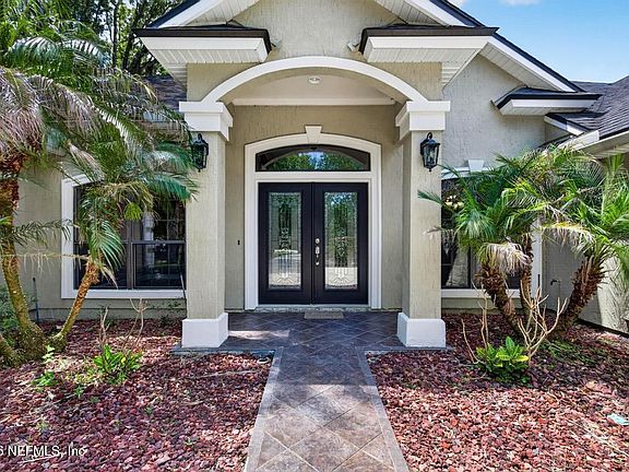 4th image of 8301 SHEILA Drive