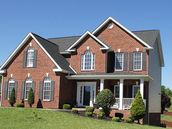 3rd image of 2602 Woods Meadow Ln