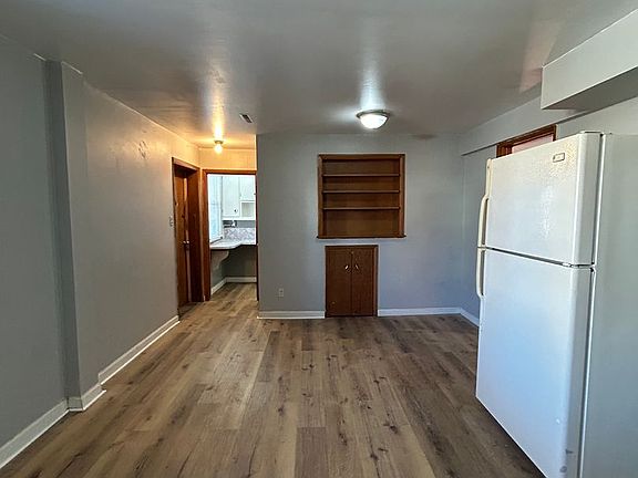 3rd image of 6201 S 42nd St #Basement