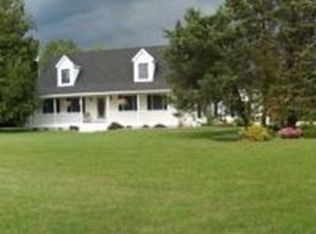 6907 Dryden Rd, Almont, MI 48003