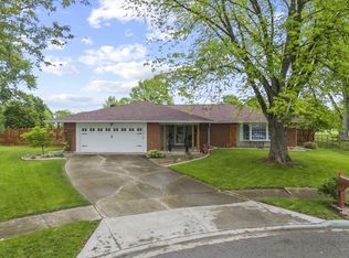 252 Cotswold Pl, Columbus, OH 43230