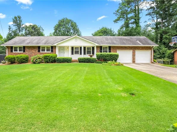 2866 London Ct NE, Marietta, GA 30062