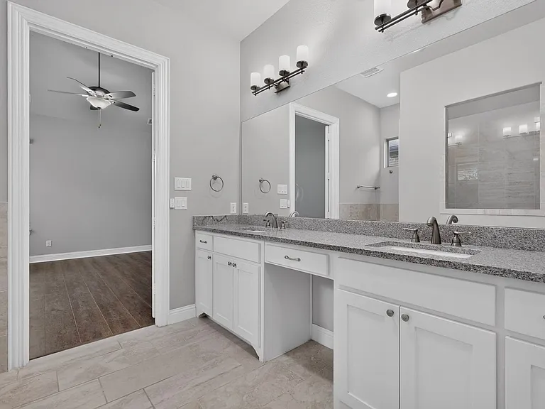 8261 Kentland Dr — Photo 23