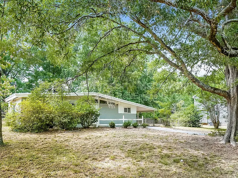 6313 Johnsdale Rd — Photo 2