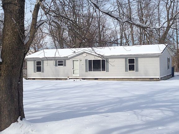 2nd image of 2295 E County Road 975 N