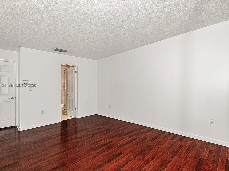 4700 SW 67th Ave #P8 — Photo 17