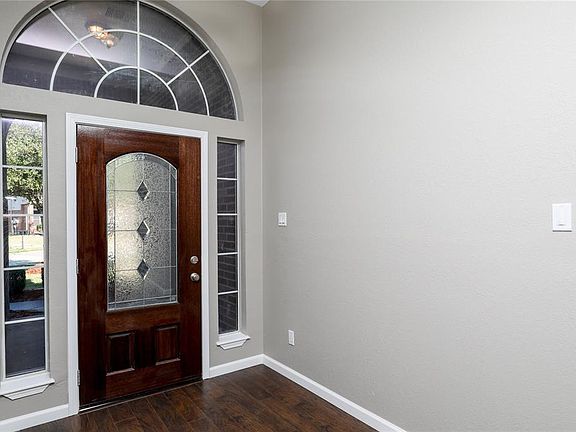 Long Foyer with High Ceilings