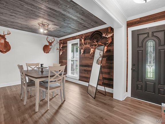 4th image of 4154 Beardsley Dr