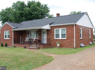 884 Hilltop Dr, Culpeper, VA 22701