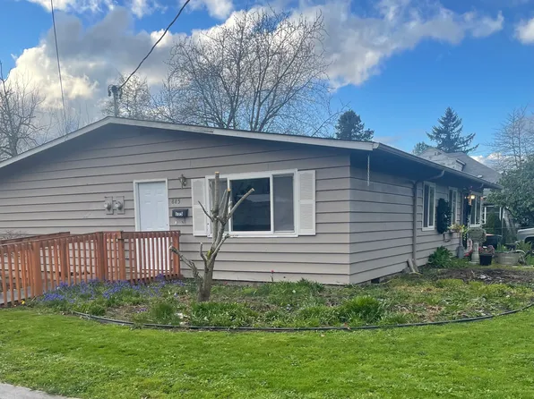 885 SE 4th St, Gresham, OR 97080