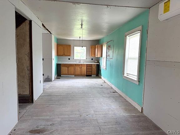 4th image of 5500 Crofoot Hill Rd