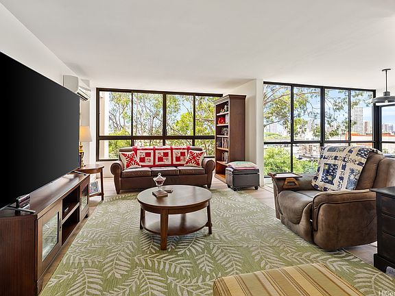 2nd image of 3138 Waialae Ave APT 536