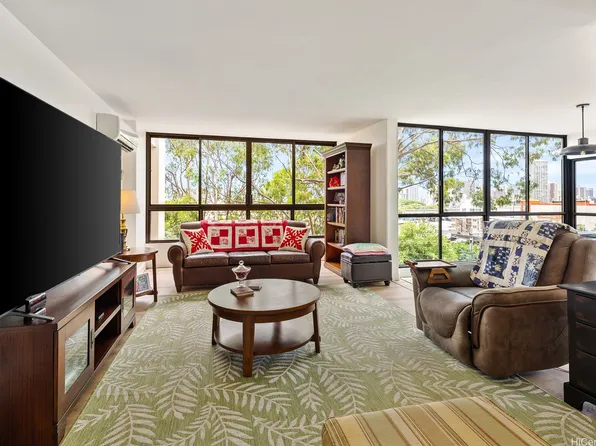 3138 Waialae Ave APT 536, Honolulu, HI 96816
