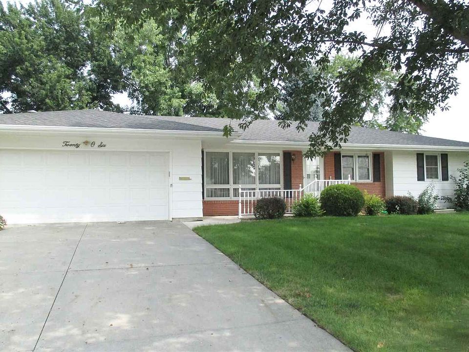 2006 Arbor Ave Beatrice NE 68310 Zillow