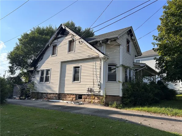 726 Wayne Ave, Indiana, PA 15701