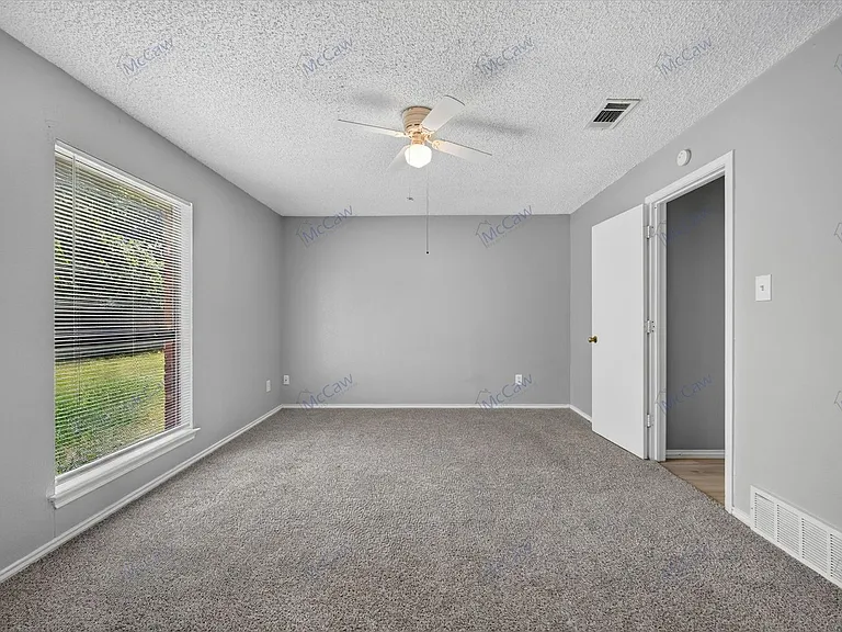 2913 Green Ridge St — Photo 22