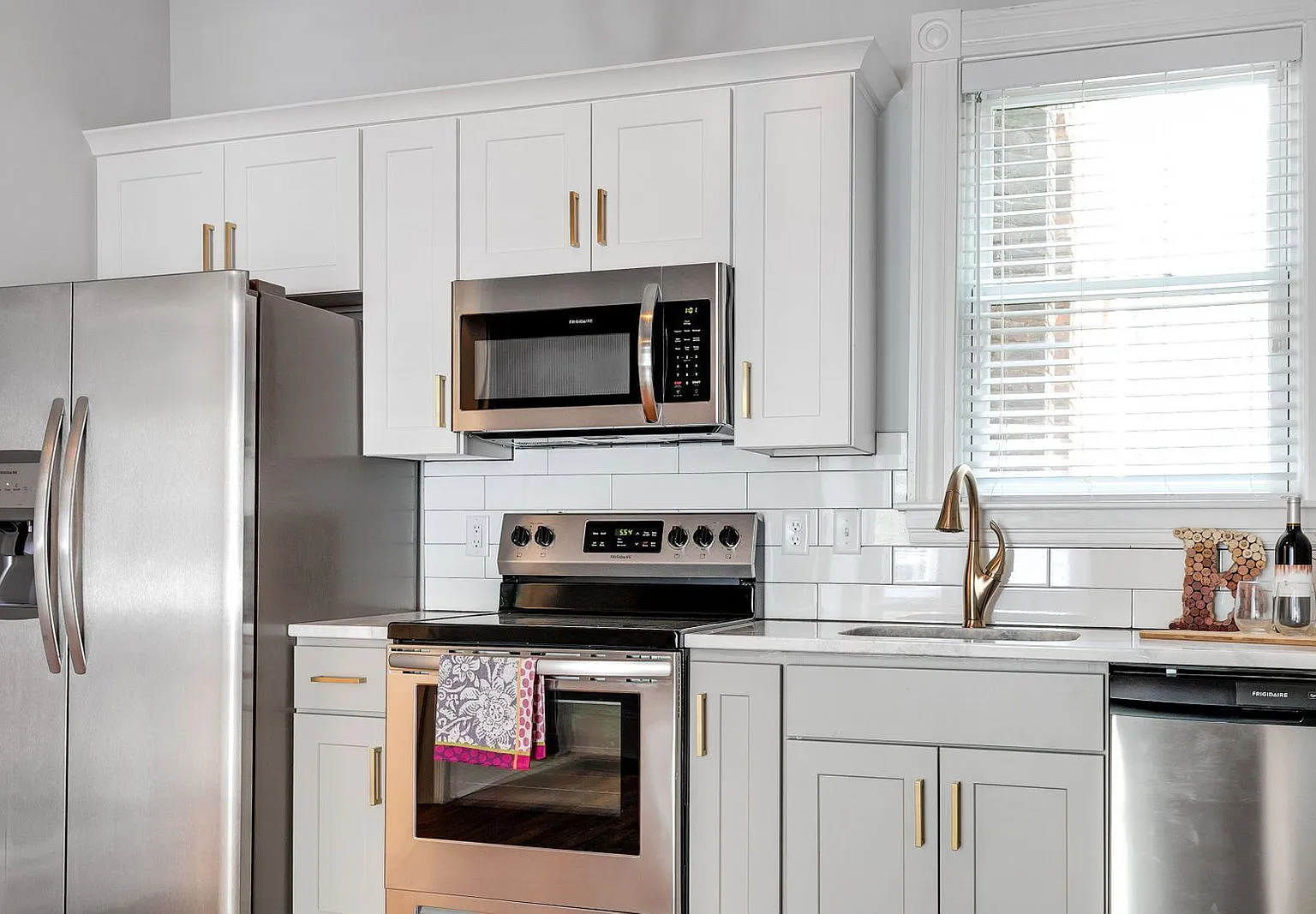 1 bed, 1.0 bath, $1,600 — Photo 2