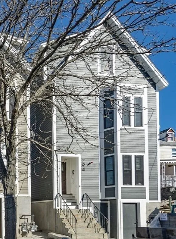 Building Photo - 294 Princeton St #3