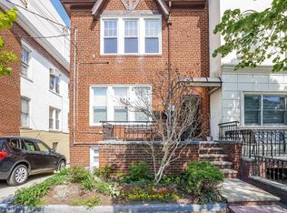 1221 E 36th St, Brooklyn, NY 11210
