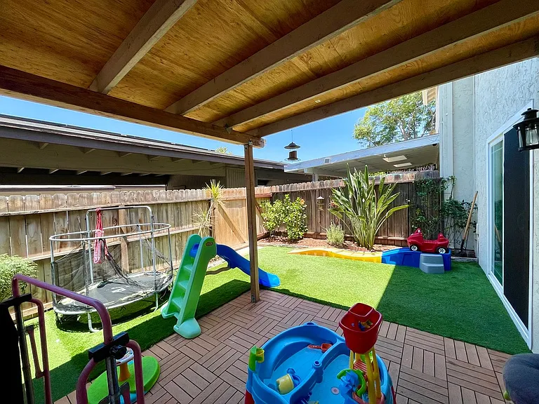 1280 Denver Ln #E — Photo 14