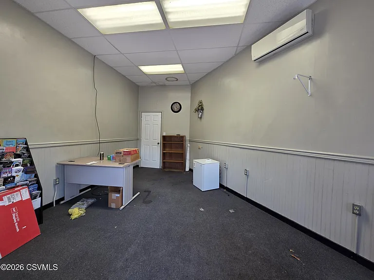 525 N Market St — Photo 13