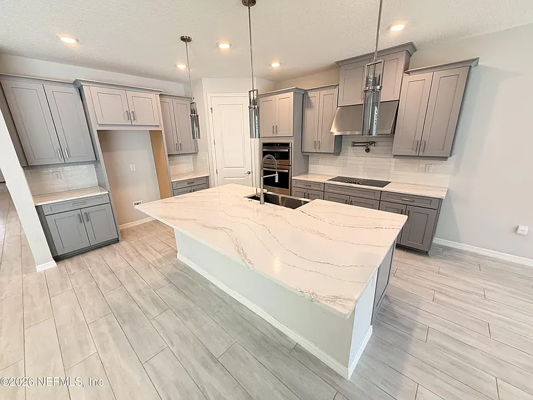 1352 Arklow Cir — Photo 9
