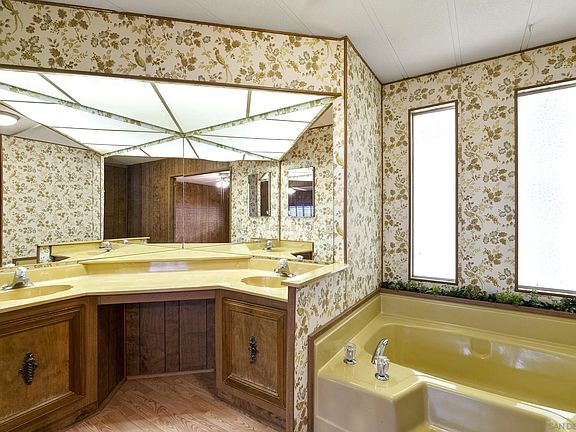 5th image of 15420 Olde Highway 80 Space 258