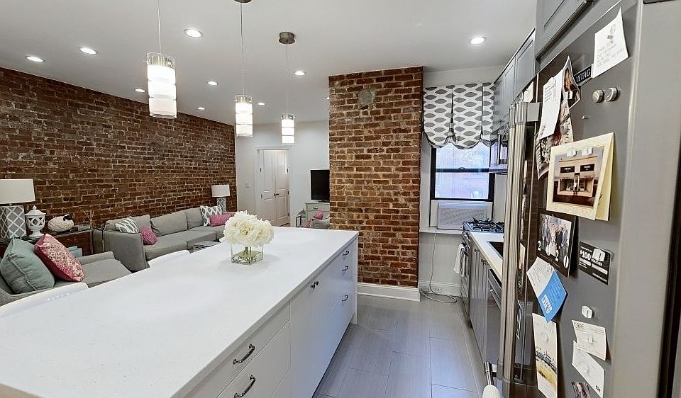1st image of 135 W 16th St APT 37