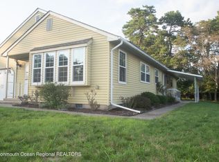 32 Ashley Rd, Manchester Township, NJ 08759