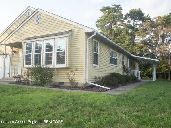 32 Ashley Road, Whiting, NJ 08759