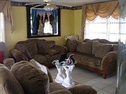 3rd image of 409 NE 14th Ave