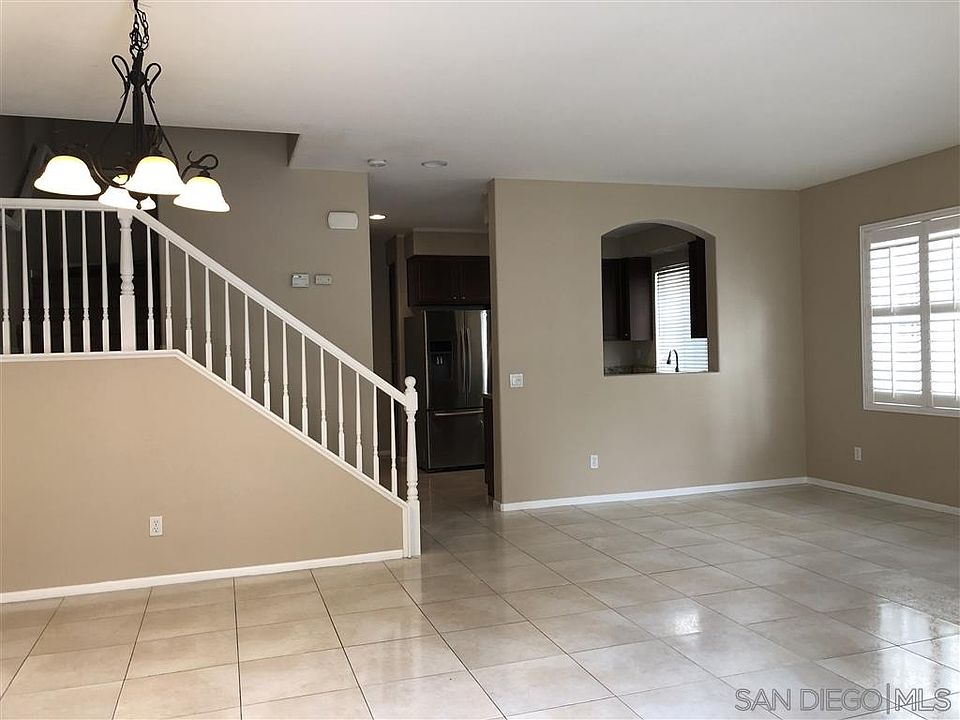 2nd image of 1460 Canvas Dr Unit 5