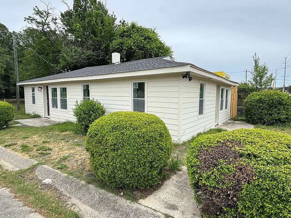 2212 Murchison Rd