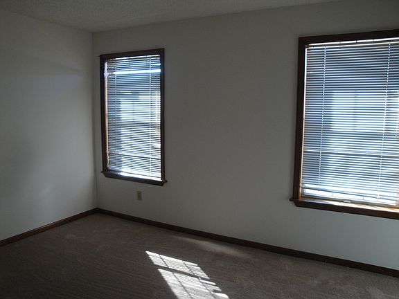 5th image of 3994 Wyckoff Dr
