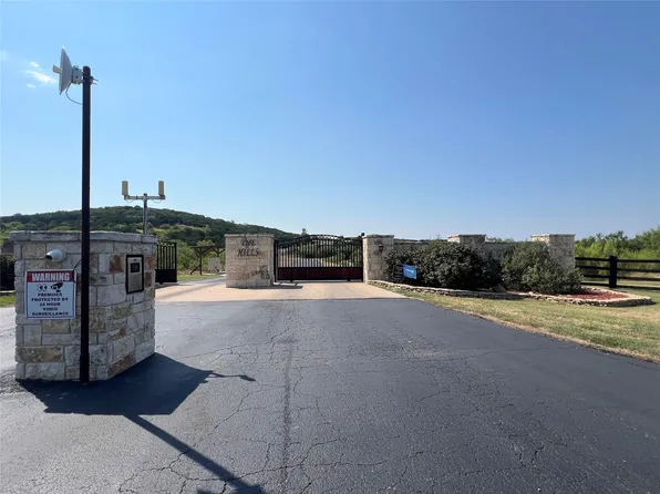 1090 Pheasant Ct, Graford, TX 76449