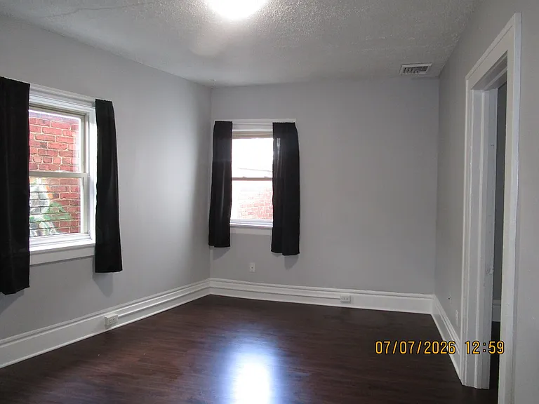 913 1/2 E Market St #3 — Photo 5