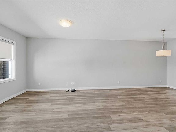 4th image of 125 E Edith Gate NW
