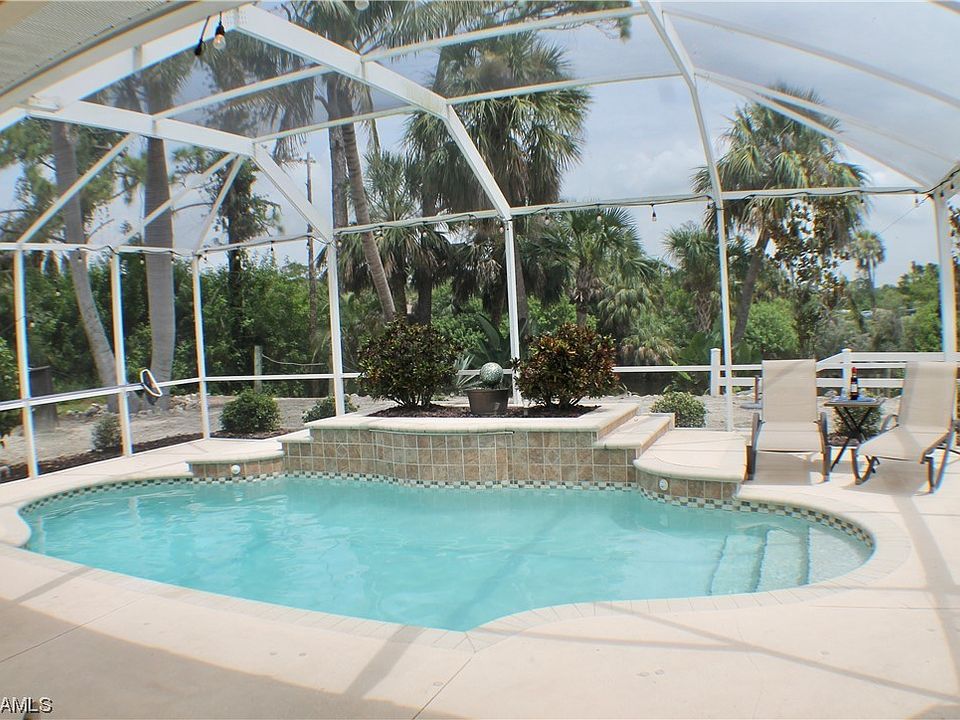 1st image of 1036 W Hillsborough Blvd