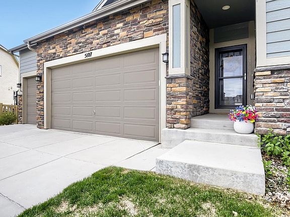 2nd image of 5107 Odessa Lake St