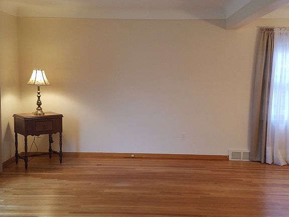 3rd image of 20655 Country Club Dr