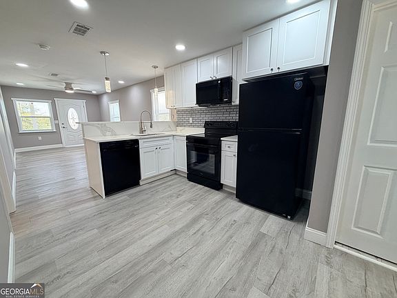 2nd image of 412 Holloway Ave