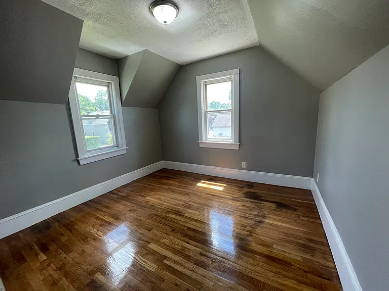 83 Hobart St #83 — Photo 4