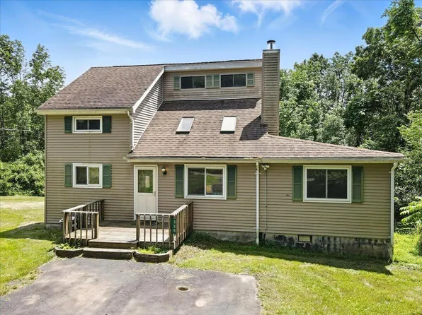 326 Kathleen Dr, Stroudsburg, PA 18360