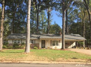 83 Azalea Dr, Columbus, MS 39705
