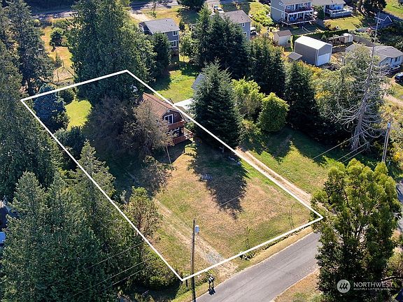 4th image of 3285 Mardell Dr