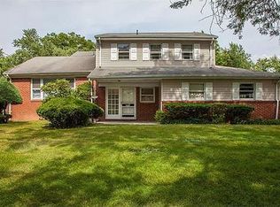 12 Ventnor Dr, Edison, NJ 08820